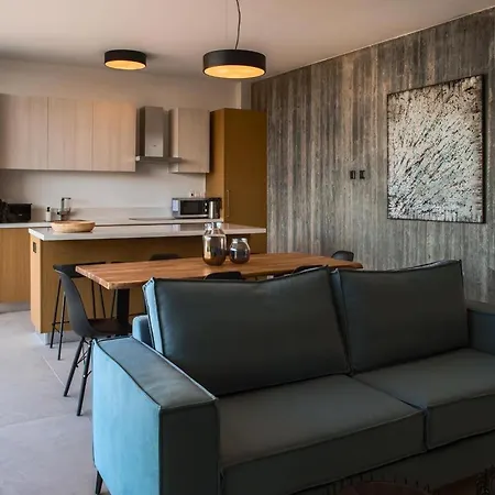 Avenue 203 3 Bed Appartement