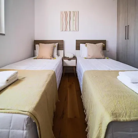 Avenue 203 3 Bed Apartment